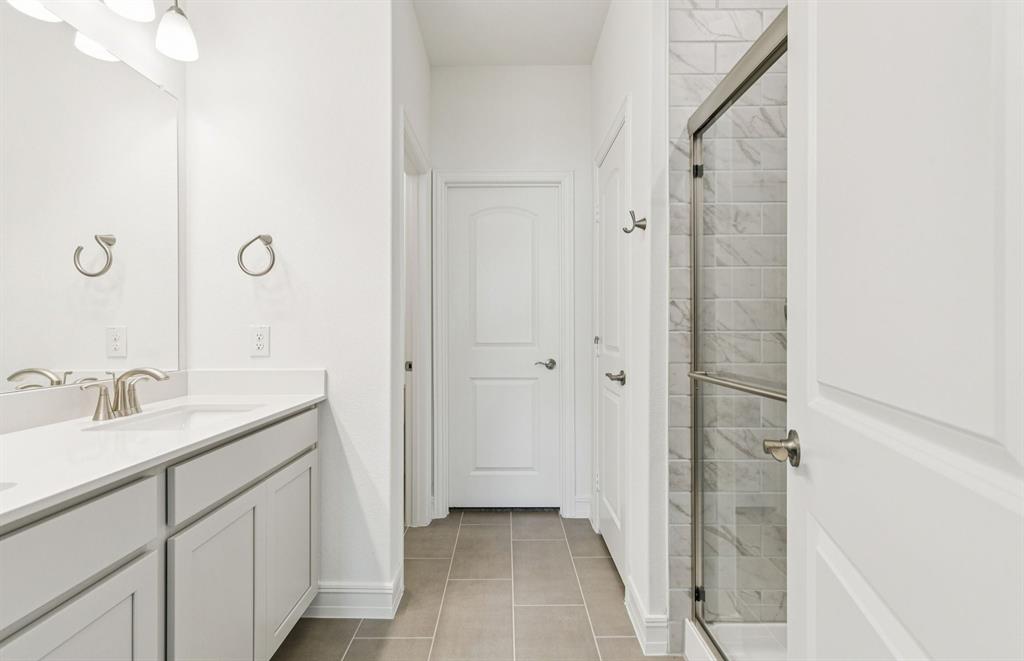 417 Avian Way Property Photo 6