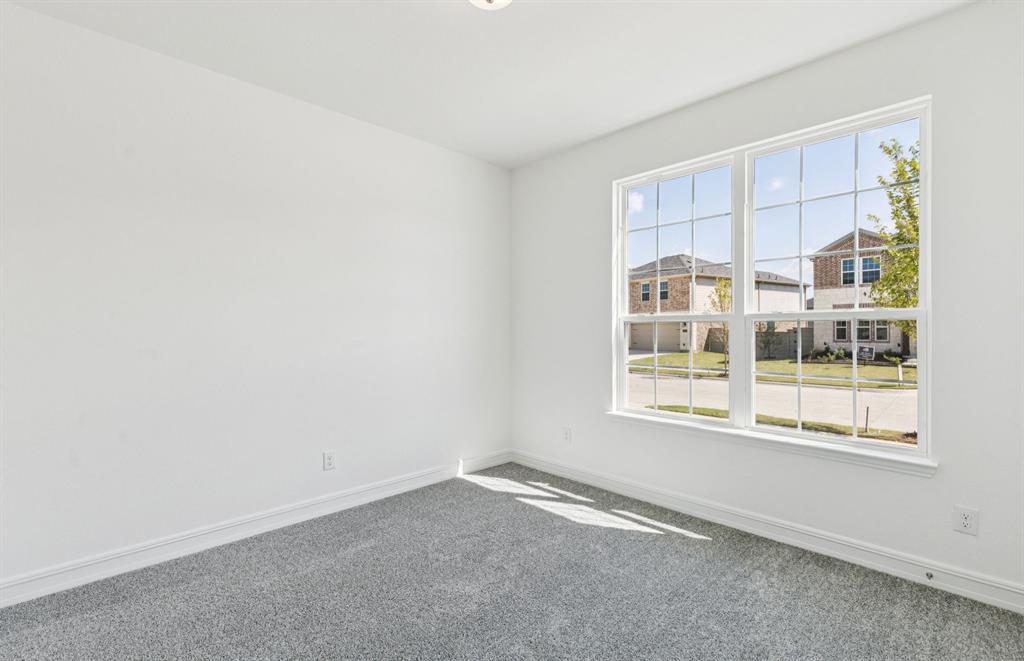 417 Avian Way Property Photo 7