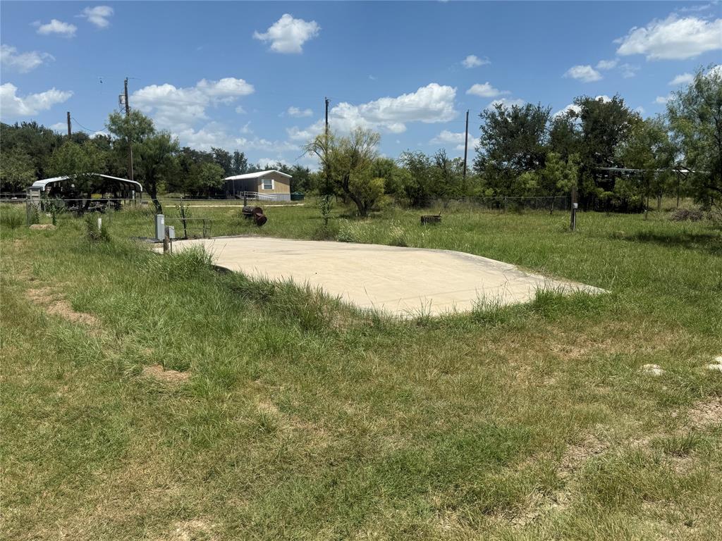 253 N Lakeside Circle Property Photo 2