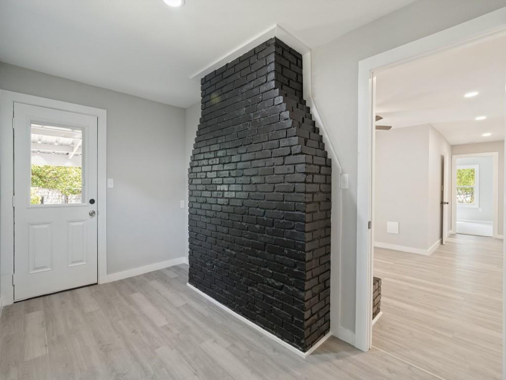 107 N Avenue P Property Photo 7