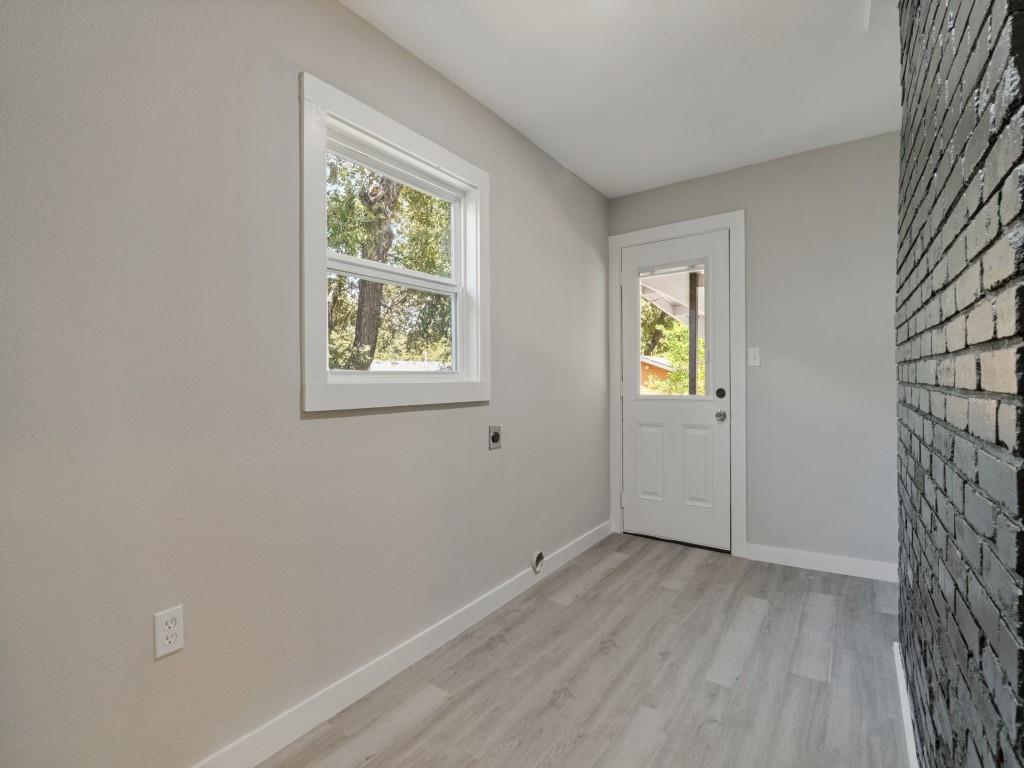 107 N Avenue P Property Photo 8