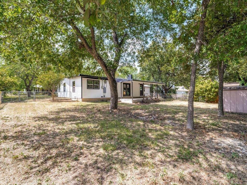 107 N Avenue P Property Photo 24