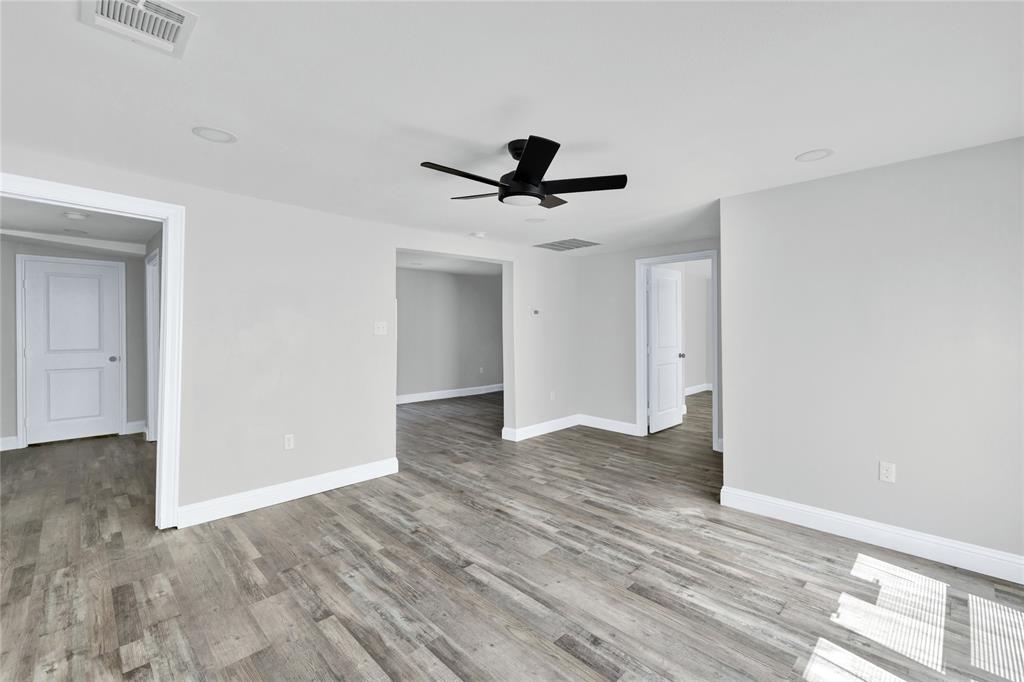 501 N Miller Street Property Photo 7