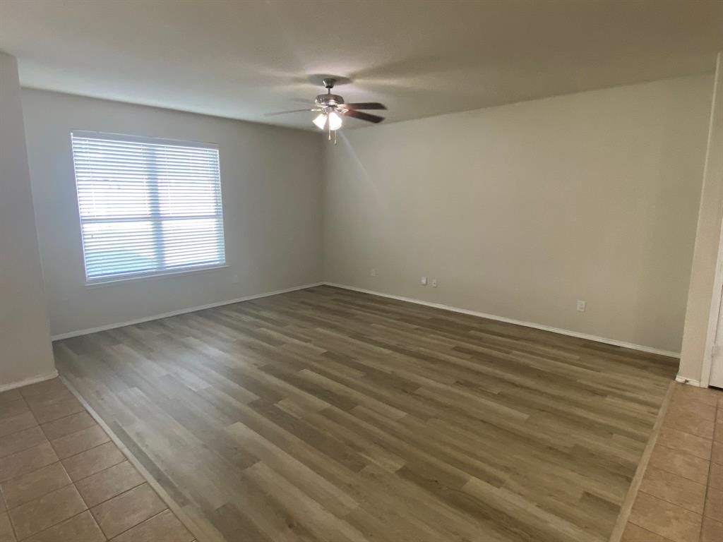 9145 Blackstone Drive Property Photo 9