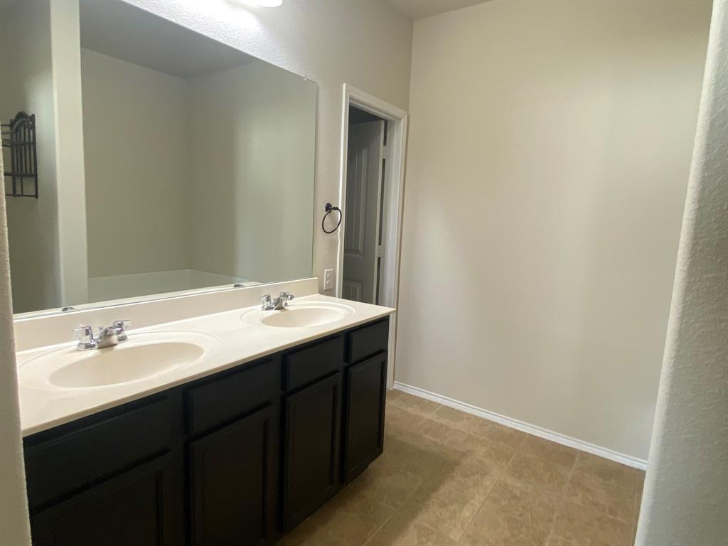 9145 Blackstone Drive Property Photo 12