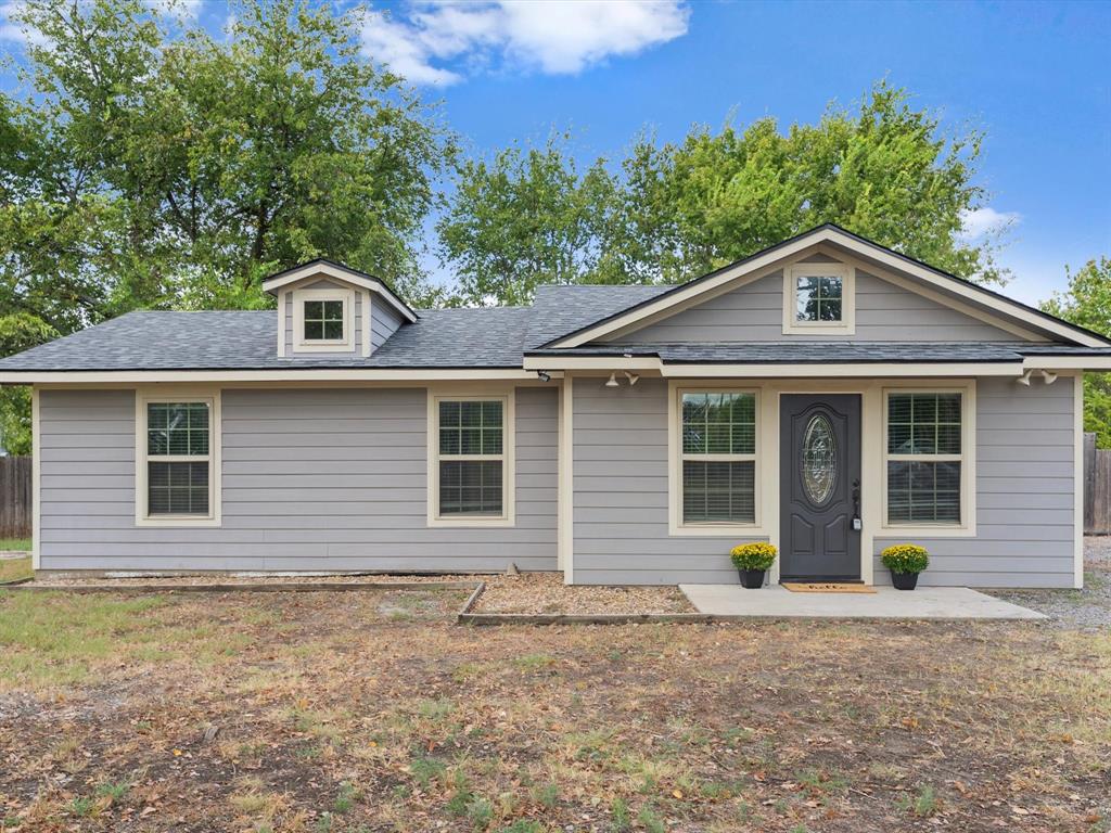 1622 Fm 815 Property Photo 2