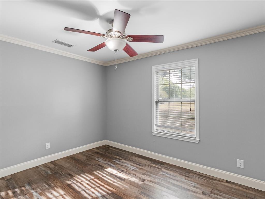 1622 Fm 815 Property Photo 21