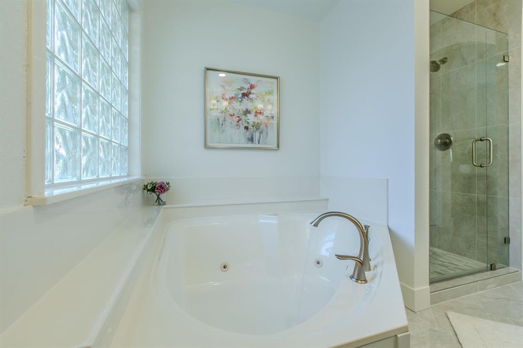 5220 Lake Charles Drive Property Photo 16