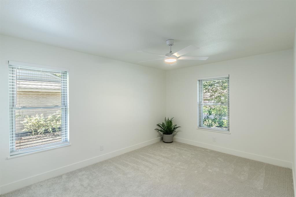 5220 Lake Charles Drive Property Photo 18