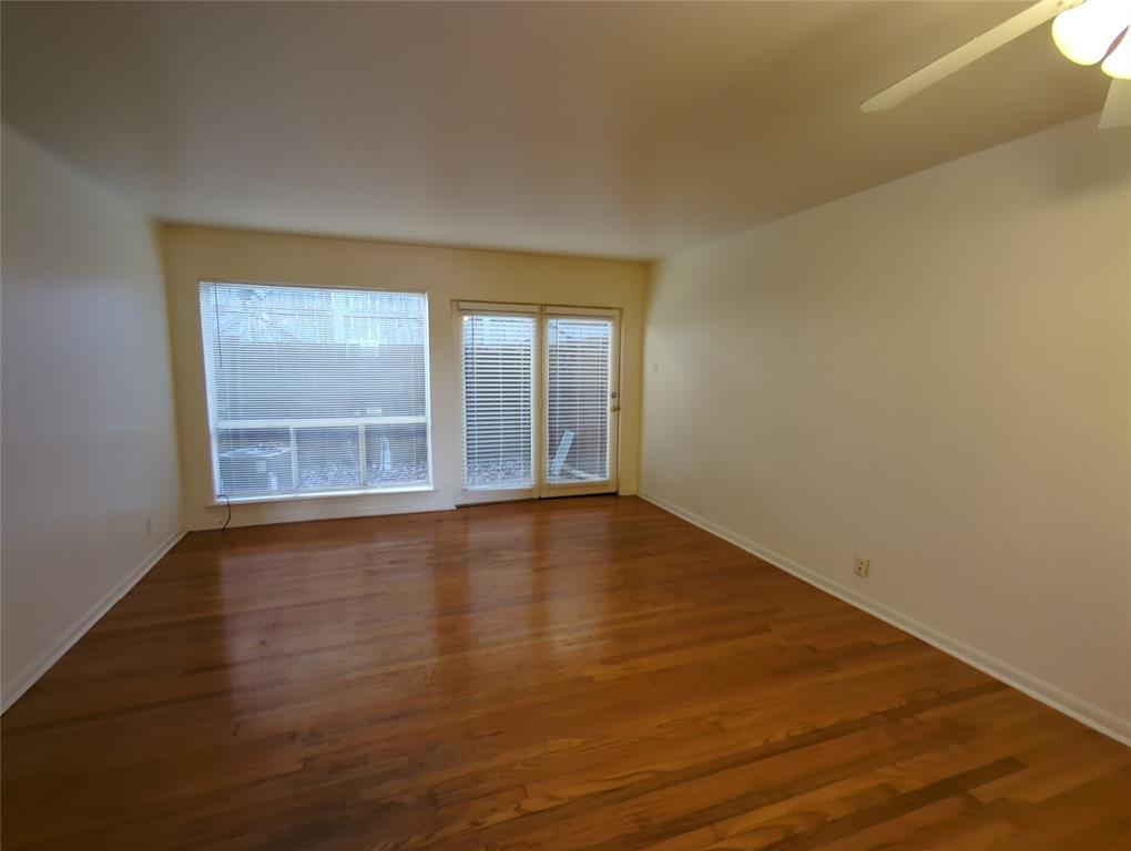 5730 Martel Avenue 108 Property Photo 2