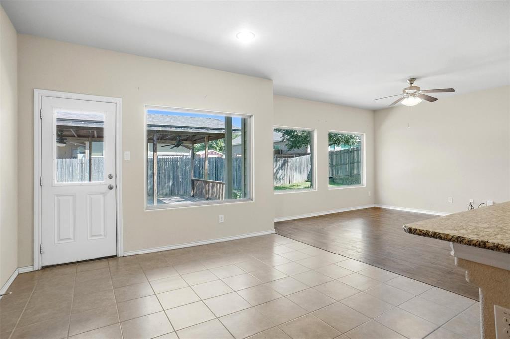1221 Glenwood Drive Property Photo 4