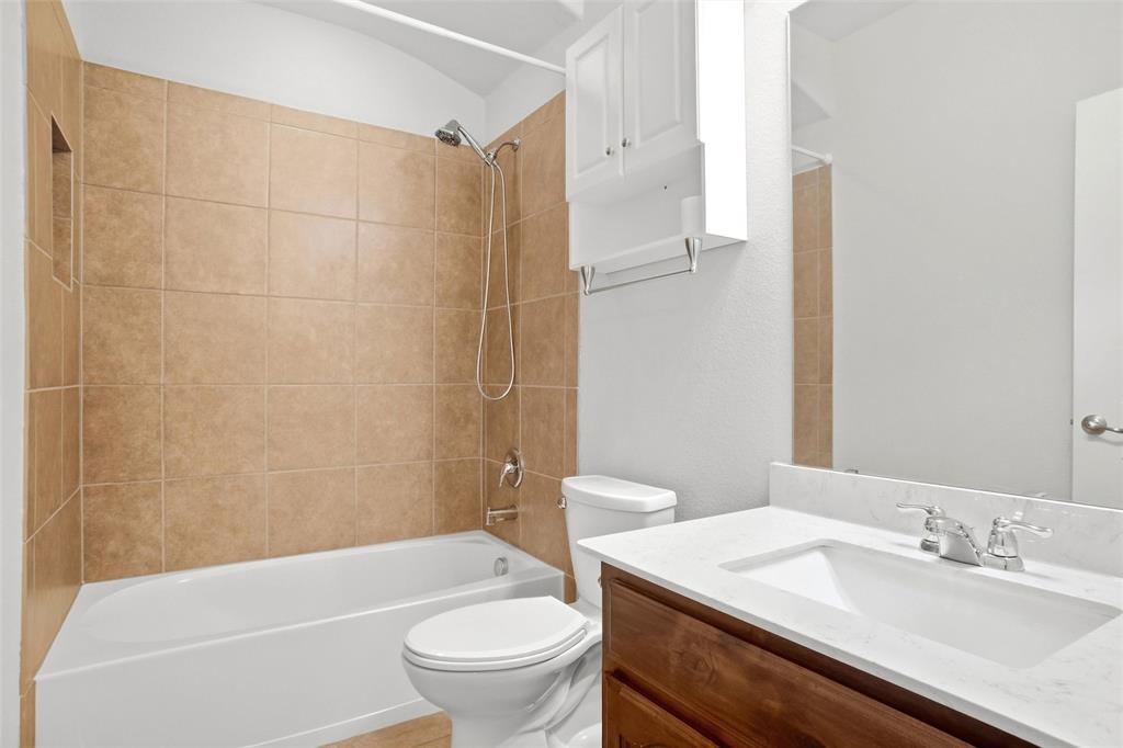 1221 Glenwood Drive Property Photo 12