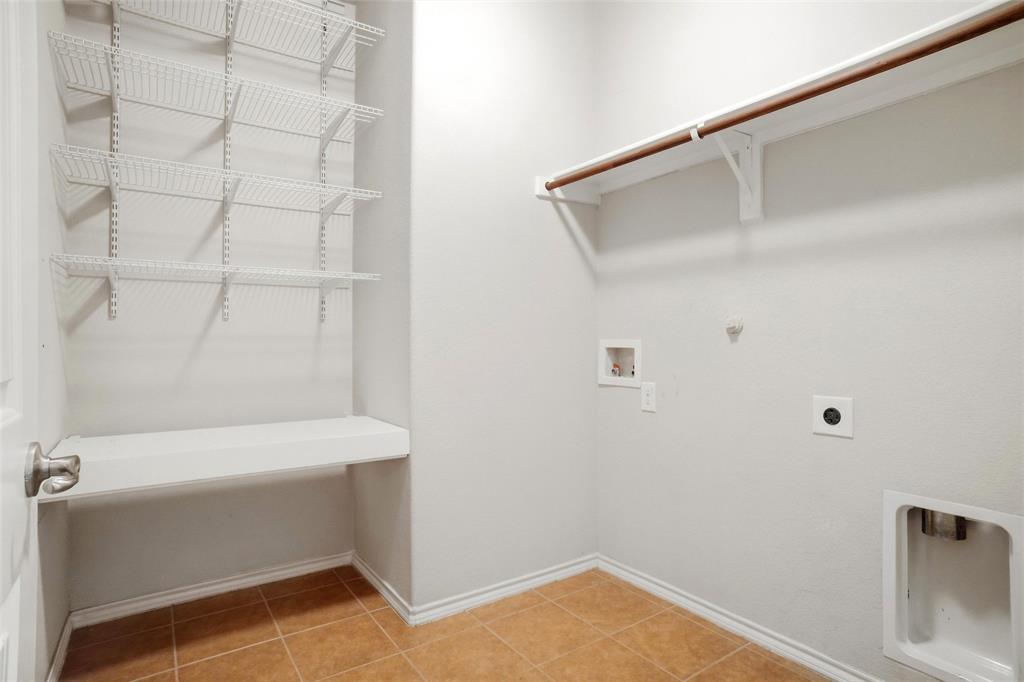 1221 Glenwood Drive Property Photo 13