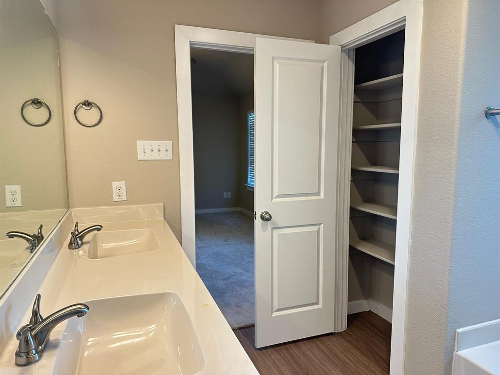 9980 Rio Doso Drive Property Photo 4