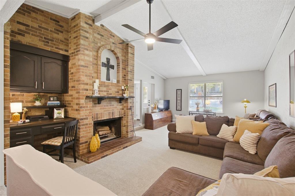 2929 Spring Brook Drive Property Photo 4