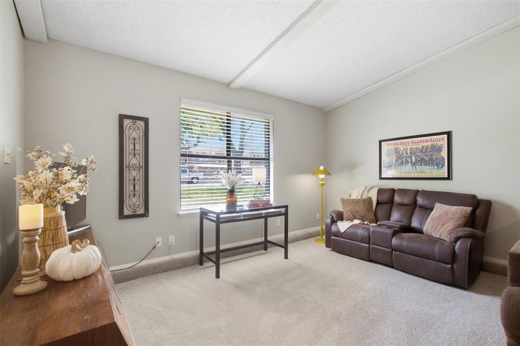 2929 Spring Brook Drive Property Photo 7