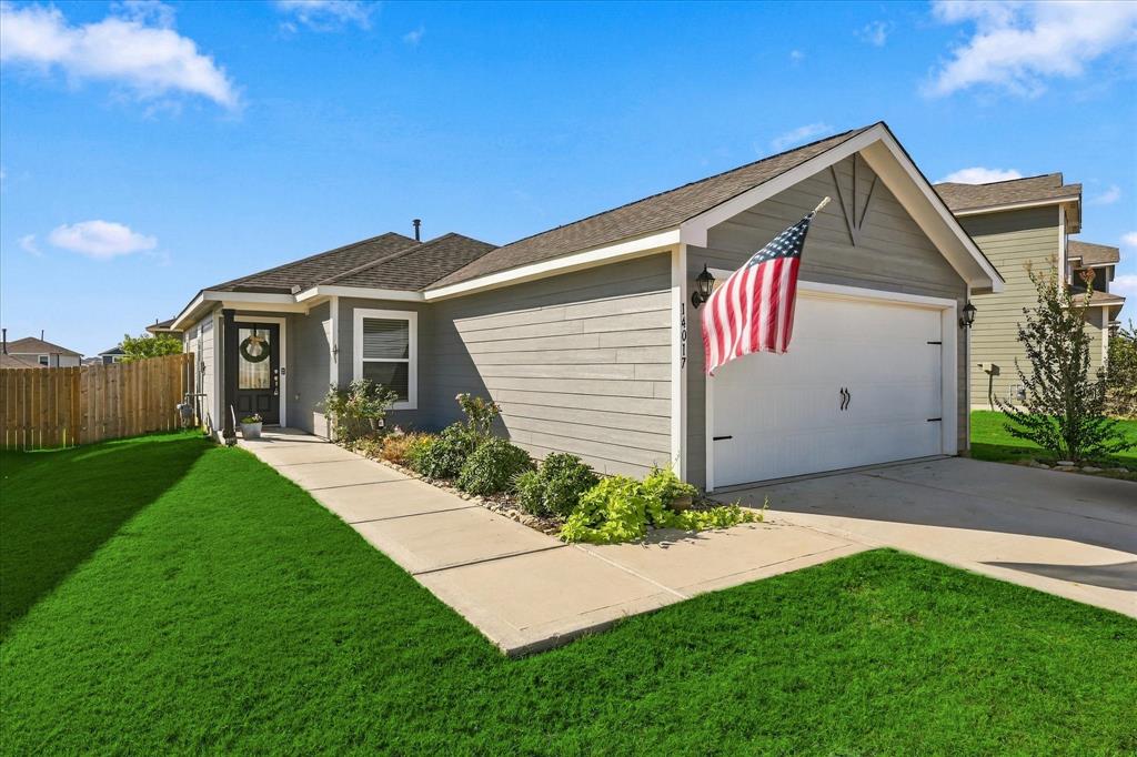 14017 Golden Valley Road Property Photo 3