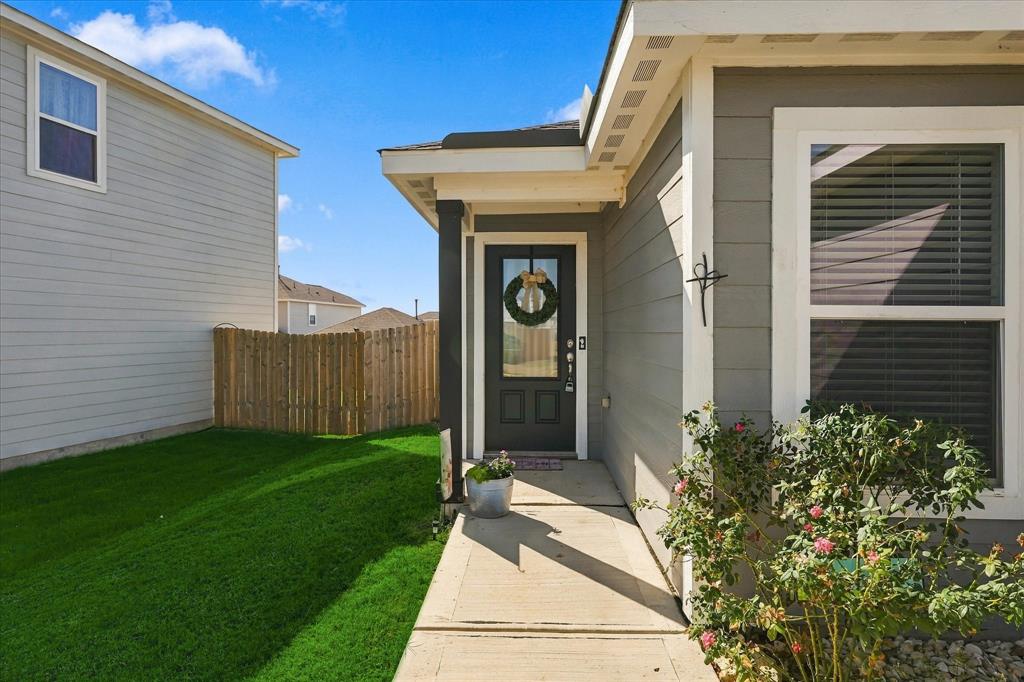 14017 Golden Valley Road Property Photo 5