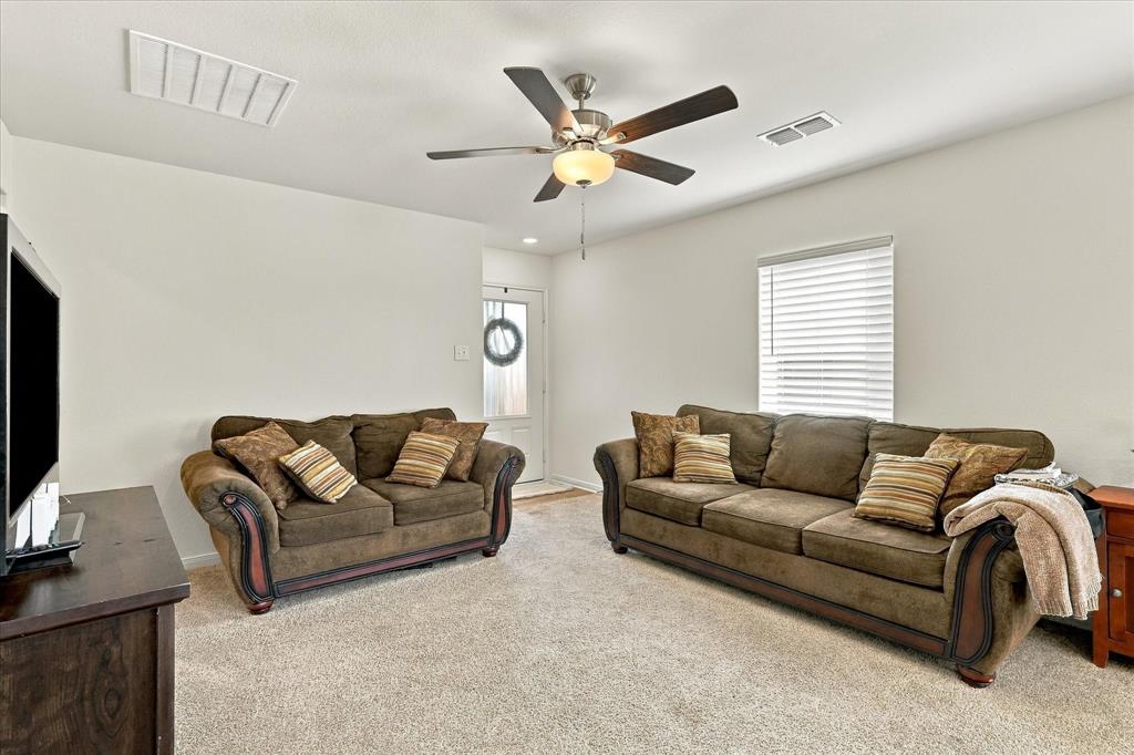 14017 Golden Valley Road Property Photo 11