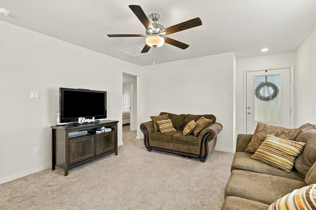 14017 Golden Valley Road Property Photo 12
