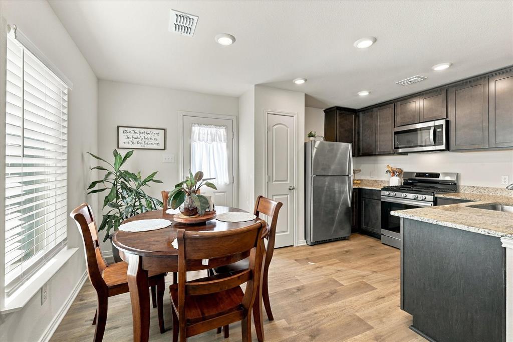 14017 Golden Valley Road Property Photo 14