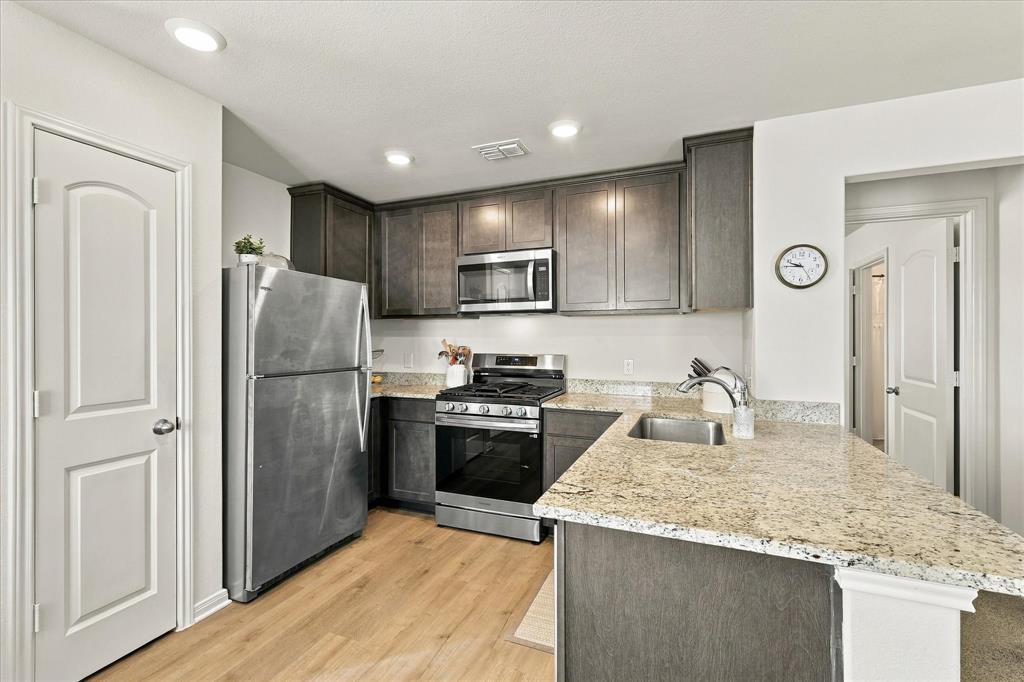 14017 Golden Valley Road Property Photo 18