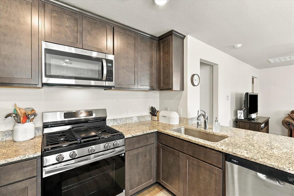 14017 Golden Valley Road Property Photo 21