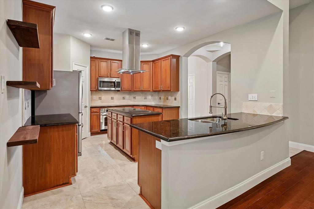 412 Manders Court Property Photo 15