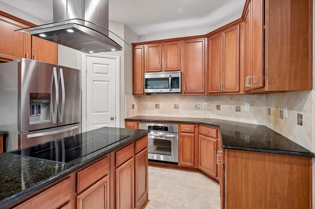 412 Manders Court Property Photo 18