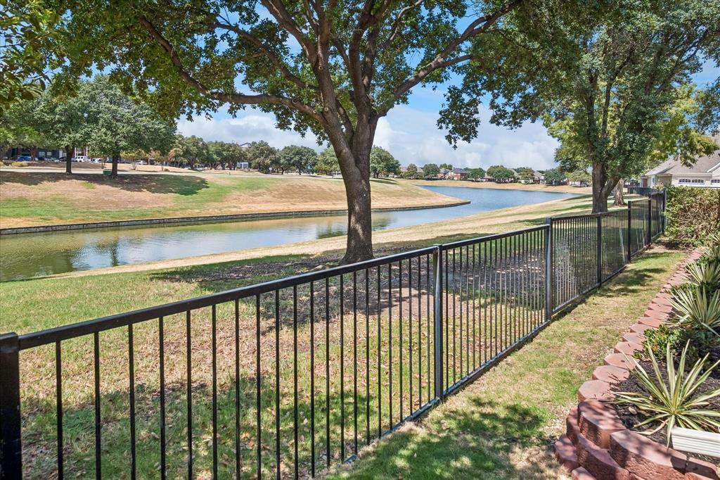 412 Manders Court Property Photo 33