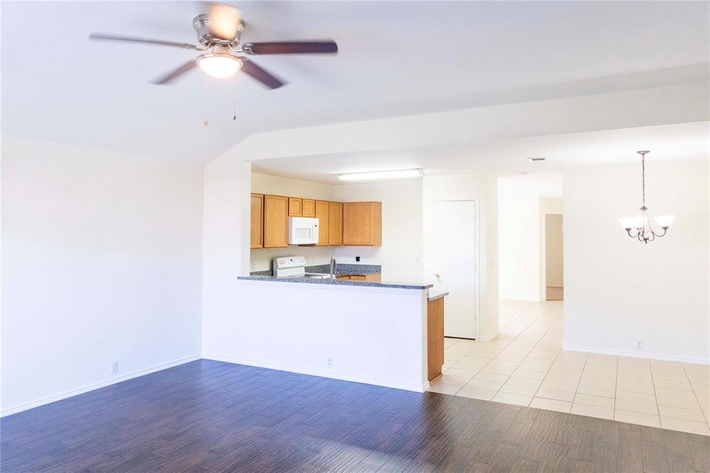 8929 Sagebrush Trail Property Photo 2