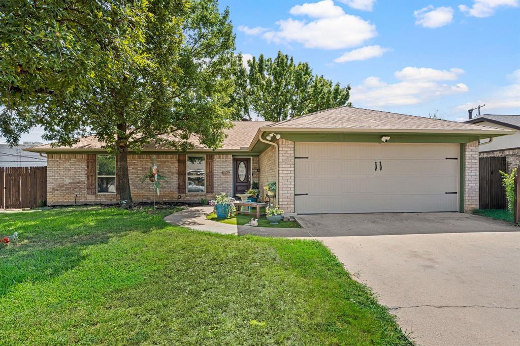 425 Glenwood Terrace Property Photo 1