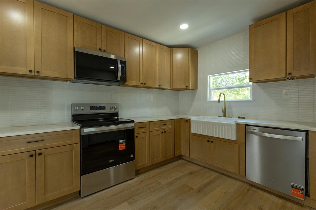 1527 Maple Avenue Property Photo 6