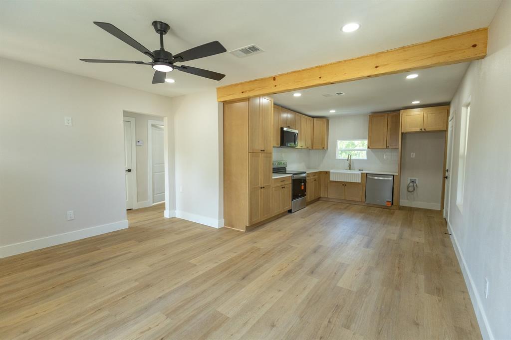 1527 Maple Avenue Property Photo 13