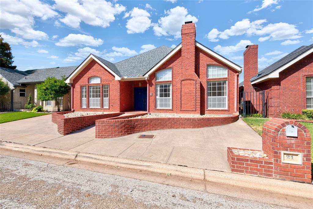 21 Wynrush Circle Property Photo 2