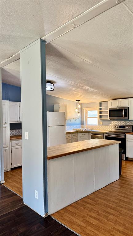 3212 Joann Court Property Photo 5