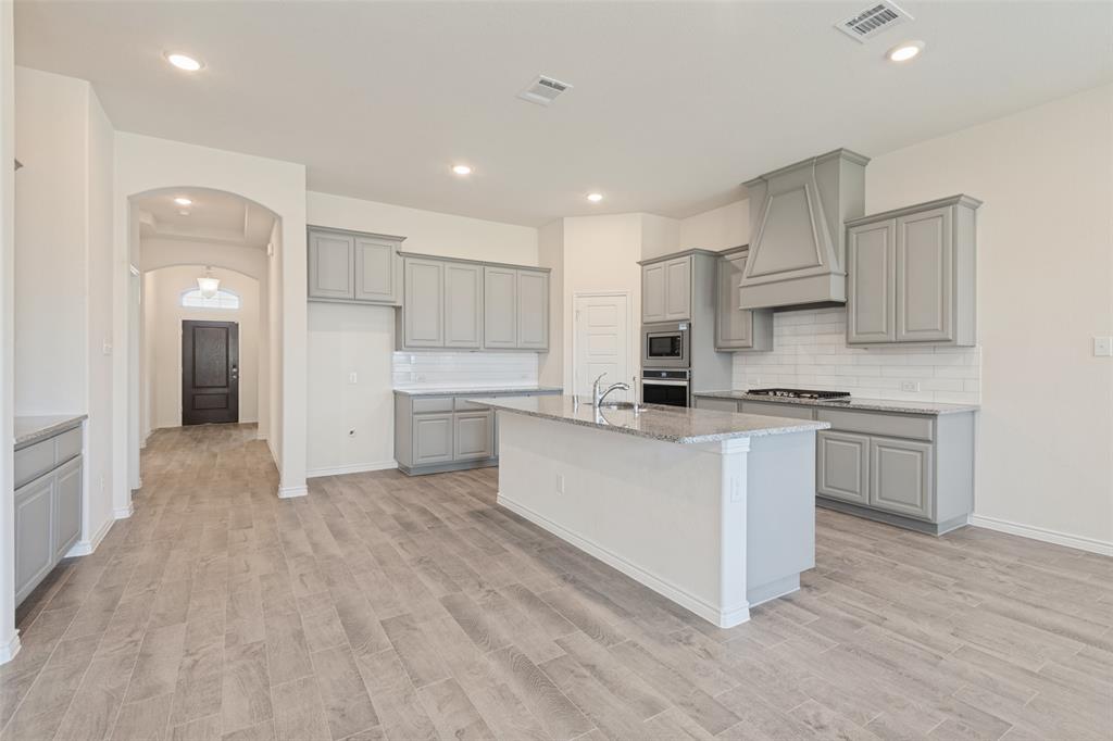 4108 Ellinger Drive Property Photo 4