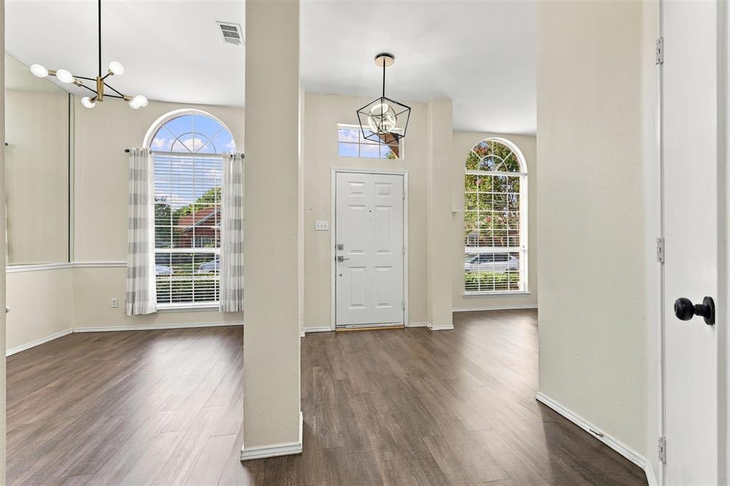 5204 China Berry Drive Property Photo 4