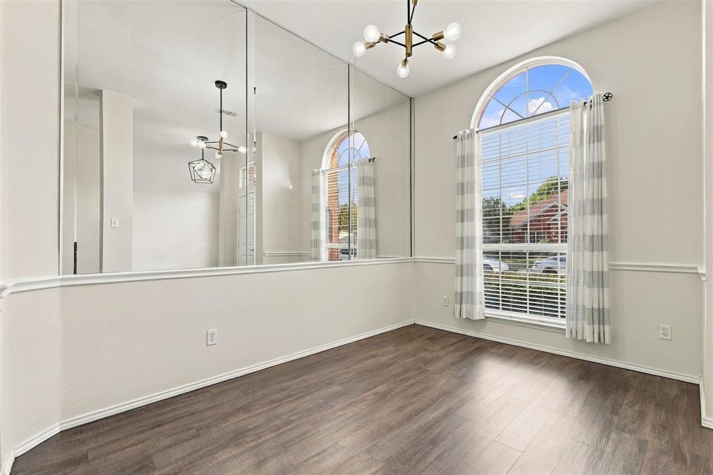 5204 China Berry Drive Property Photo 6