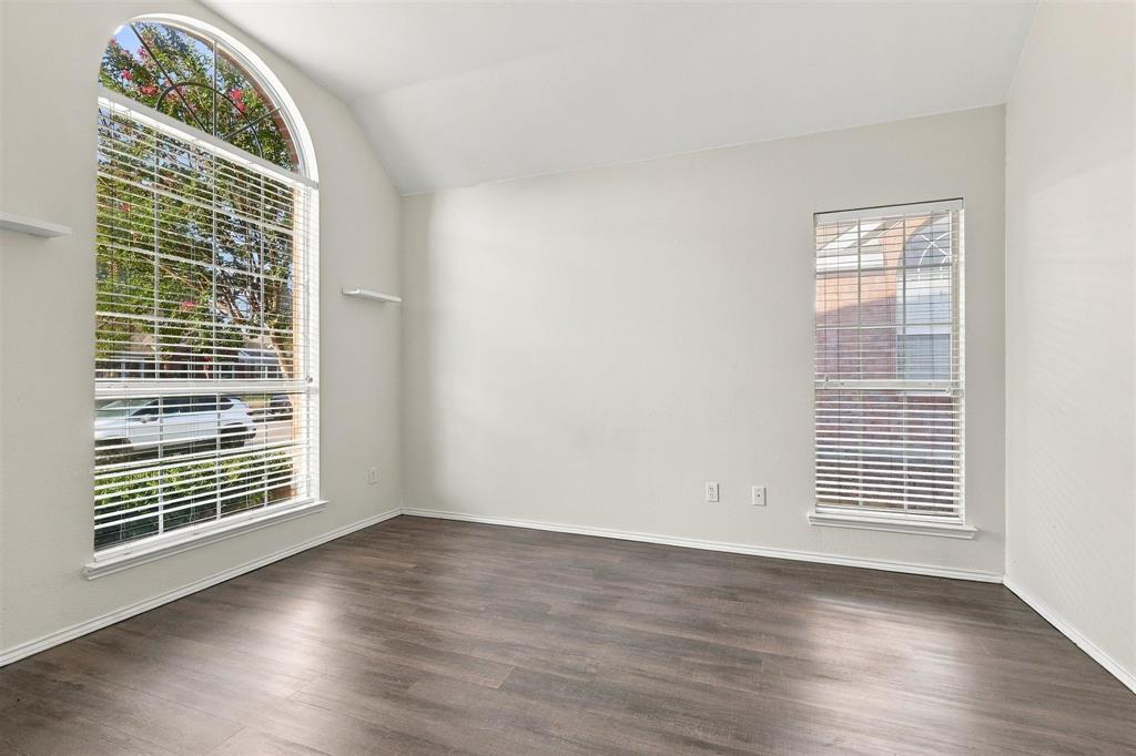 5204 China Berry Drive Property Photo 8