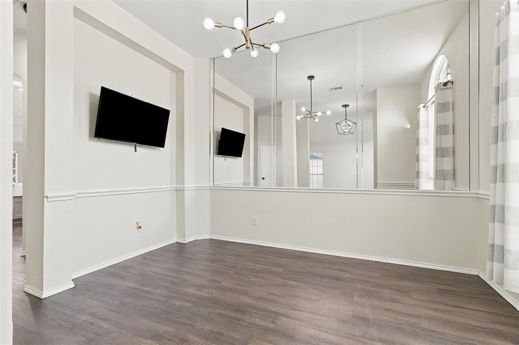 5204 China Berry Drive Property Photo 12