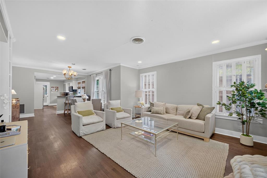 5630 Vanderbilt Avenue Property Photo 7