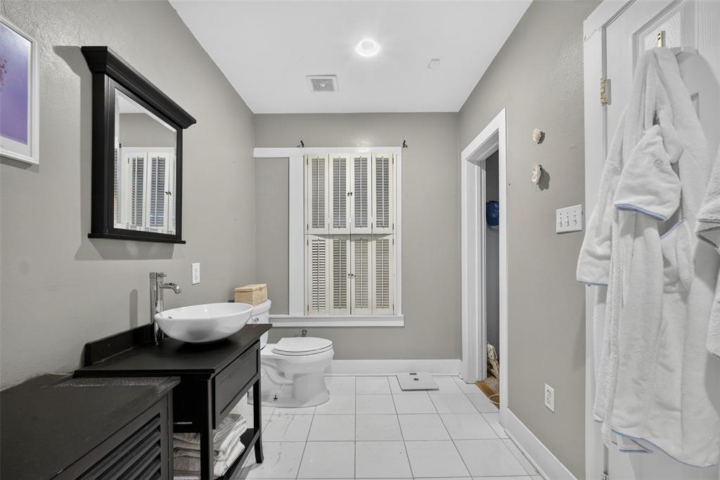 5630 Vanderbilt Avenue Property Photo 29