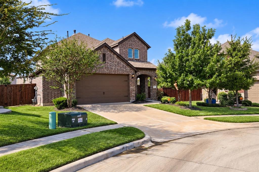 1004 Friesian Lane Property Photo 1