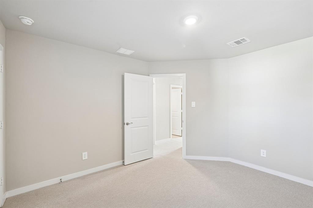 2708 Teton Street Property Photo 32