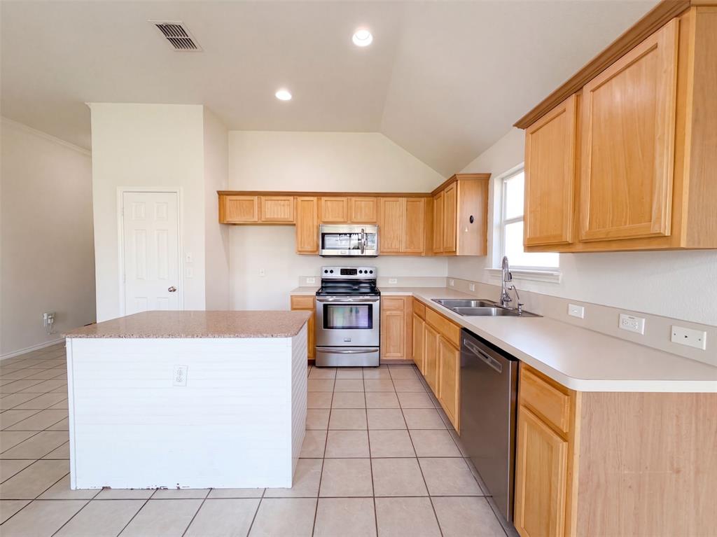 804 Bamboo Drive Property Photo 14
