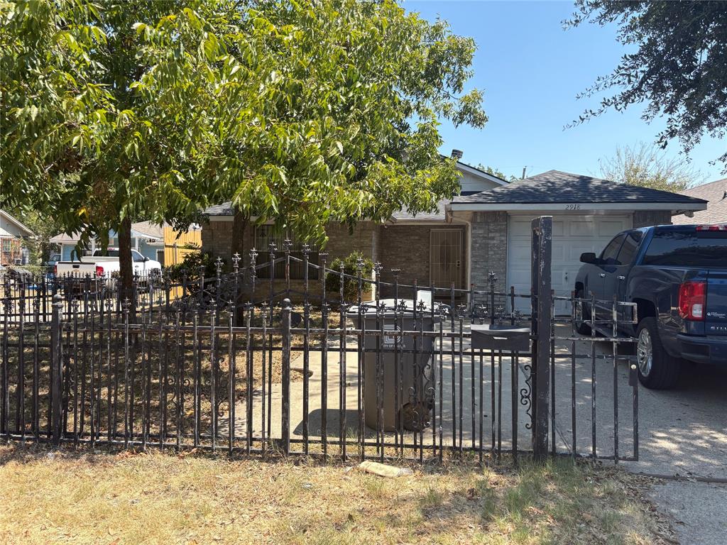 2918 Michigan Avenue Property Photo 1