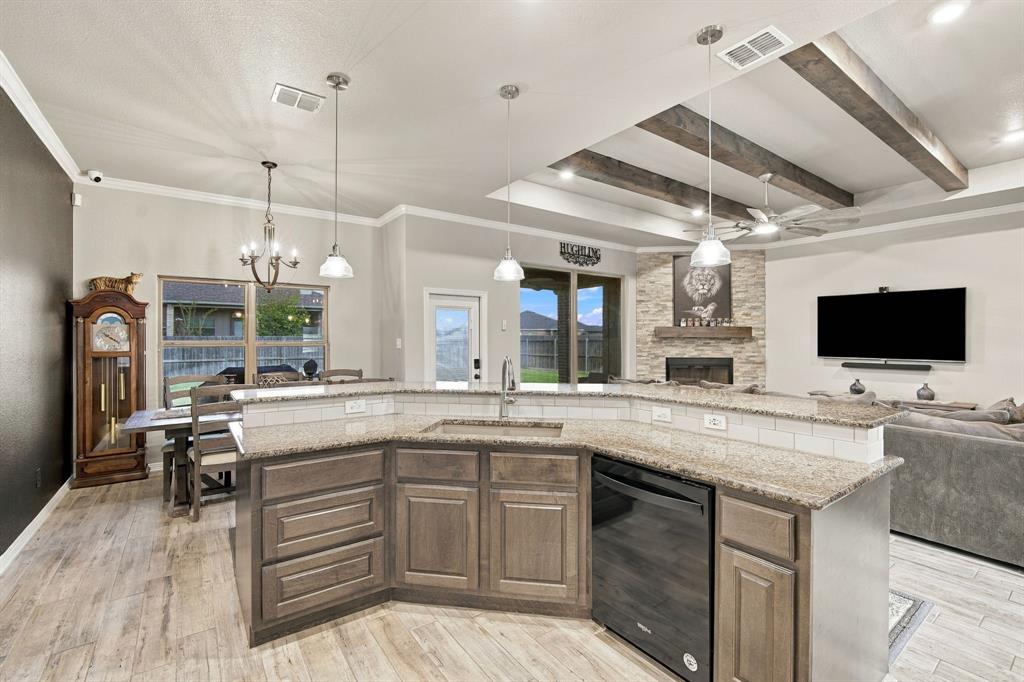 400 Juniper Drive Property Photo 10