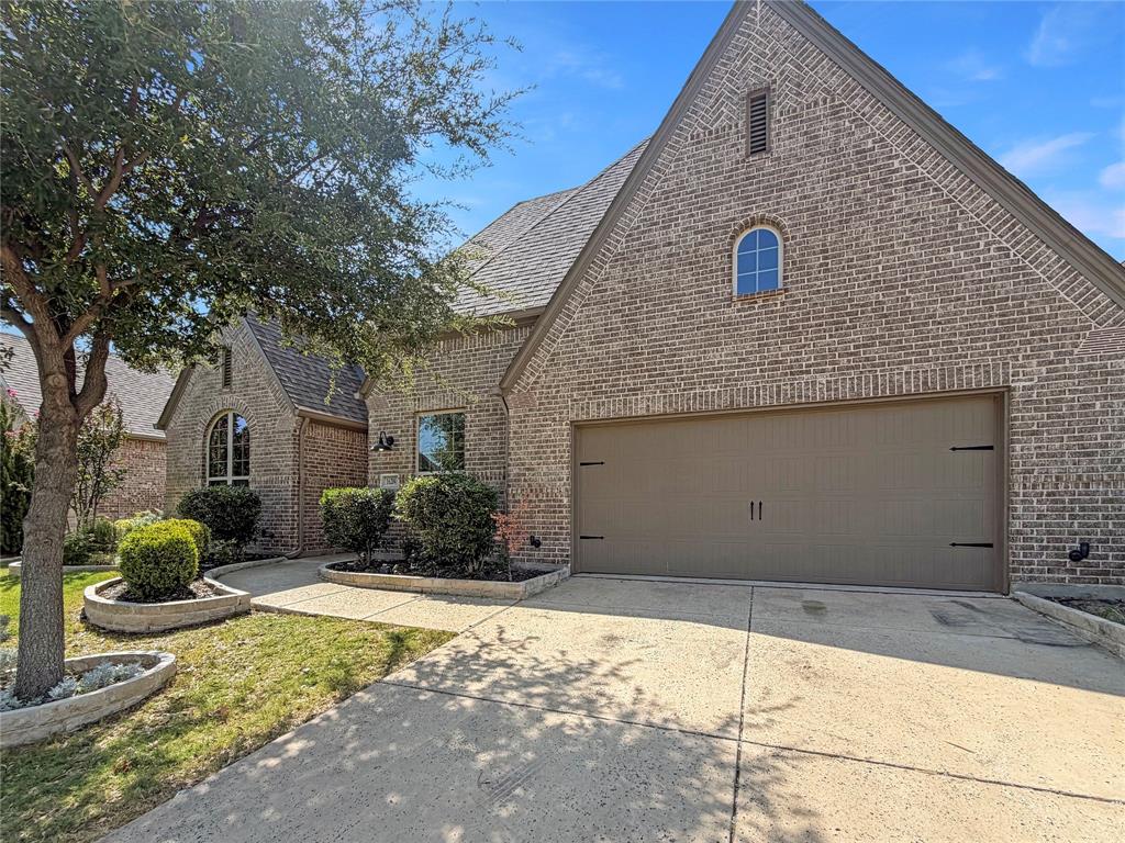 16204 Cullen Park Way Property Photo 1