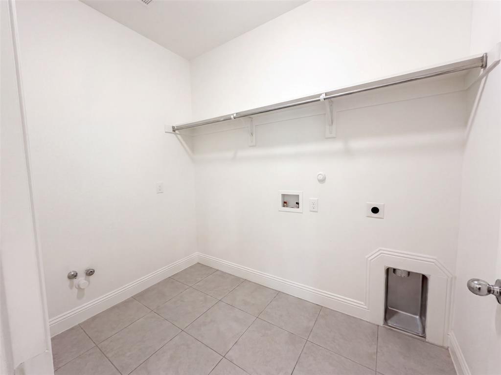 16204 Cullen Park Way Property Photo 17